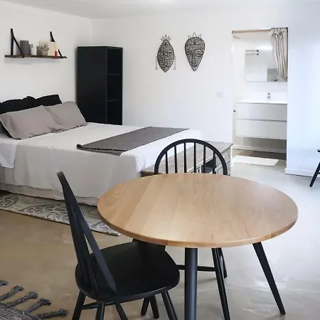 Style & Confort, Studio Independant, Acces Piscine